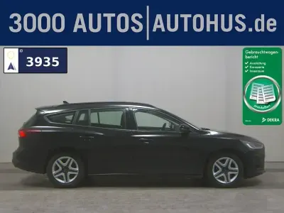 Używany Ford Focus Cool & Connect 120 KM (88 kW) 2022 Czarny Kombi