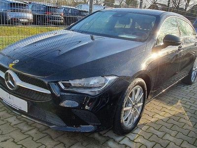 Gebraucht Mercedes CLA180 Shooting Brake 136 PS (100 kW) 2022 Nachtschwarz Kombi
