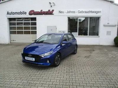 Gebraucht Hyundai i20 Trend 101 PS (74 kW) 2024 Blau Kleinwagen