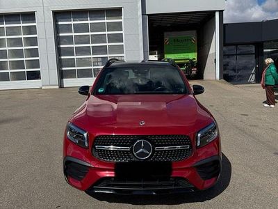 Usata Mercedes GLB200 AMG 150 CV (110 kW) 2021 Rosso SUV