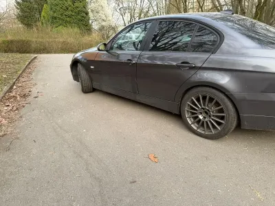 Gebraucht BMW 320 163 PS (119 kW) 2005 Grau Limousine