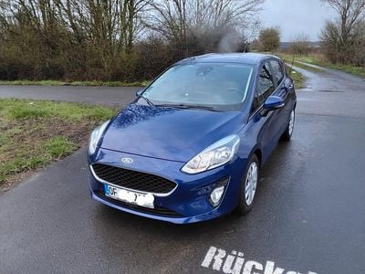 Second-hand Ford Fiesta 101 CP (74 kW) 2018 Albastru Hatchback