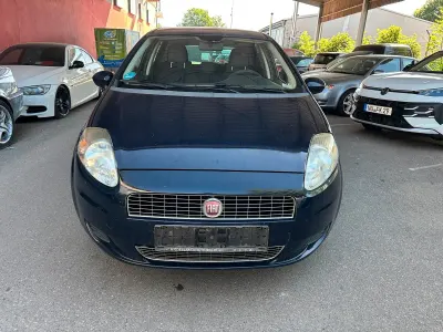 Gebraucht Fiat Punto 75 PS (55 kW) 2009 Blau Kleinwagen