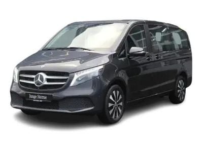 Gebraucht Mercedes V220 163 PS (119 kW) 2023 Grau Van / Kleinbus