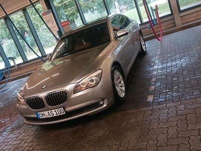 BMW 730