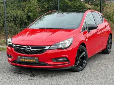 Gebraucht Opel Astra Dynamic 150 PS (110 kW) 2018 Rot Limousine