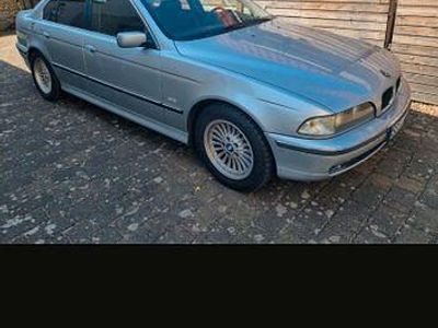 BMW 523