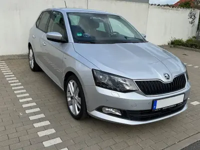 Gebraucht Skoda Fabia Clever 75 PS (55 kW) 2018 Silber Limousine