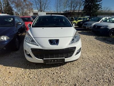 Gebraucht Peugeot 207 CC Platinum 156 PS (114 kW) 2011 Weiß Cabrio