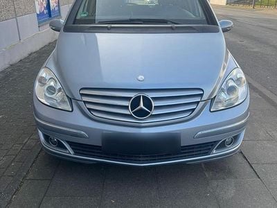 Gebraucht Mercedes B180 109 PS (80 kW) 2006 Blau Van / Kleinbus
