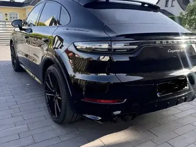Gebraucht Porsche Cayenne GTS 460 PS (338 kW) 2023 Schwarz SUV