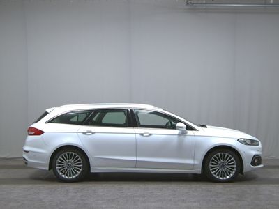 gebraucht Ford Mondeo Turnier 2.0 EB Titanium Navi LED Pano RFK