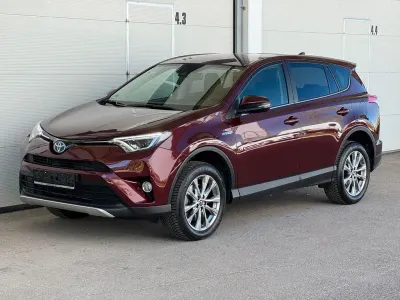 Używany Toyota RAV4 Hybrid 155 KM (114 kW) 2016 SUV