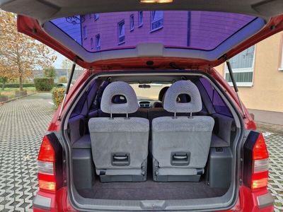 gebraucht Mitsubishi Space Wagon 2.4 GDI Family 7-Sitzer