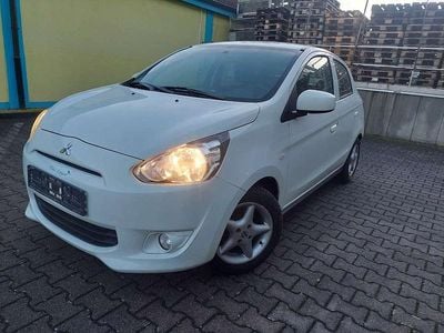 Weiß Gebraucht 2016 Mitsubishi Space Star Edition Limousine | 4.000 € (Guter Preis)