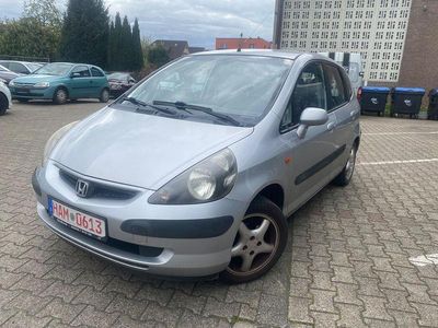 Second-hand Honda Jazz ES 83 CP (61 kW) 2003 Argintiu Hatchback