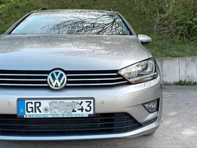 Używany VW Golf Sportsvan Comfortline 110 KM (80 kW) 2015 Srebrny Minivan
