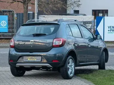 Second-hand Dacia Sandero Prestige 90 CP (66 kW) 2016 Gri Hatchback