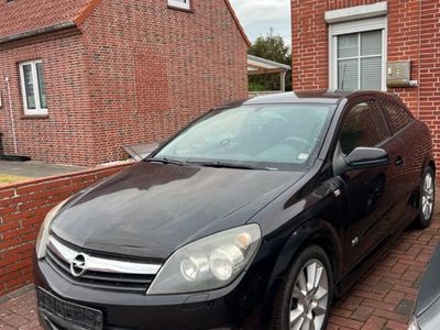Opel Astra GTC