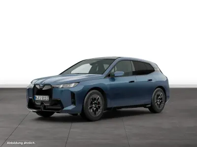Gebraucht BMW iX 300 kW (408 PS) 2025 Arctic race blue metallic SUV