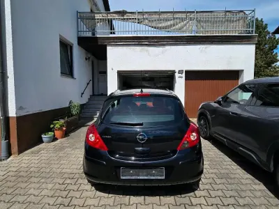 Gebraucht Opel Corsa Edition 90 PS (66 kW) 2009 Schwarz Kleinwagen
