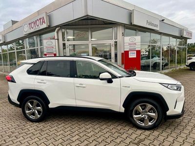 Weiß Gebraucht 2021 Toyota RAV4 Hybrid Team SUV | 35.930 € (Fairer Preis)