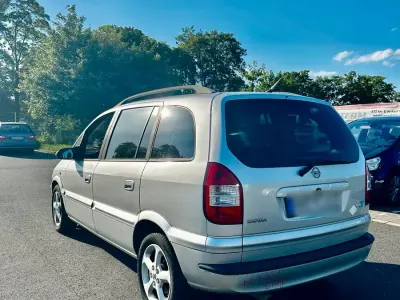 Gebraucht Opel Zafira 97 PS (71 kW) 2005 Silber Van / Kleinbus