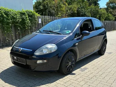 Gebraucht Fiat Punto 86 PS (63 kW) 2011 Blau Kleinwagen