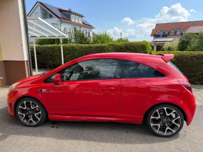 Gebraucht Opel Corsa OPC 192 PS (141 kW) 2013 Rot Kleinwagen