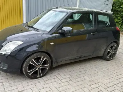 Gebraucht Suzuki Swift 98 PS (72 kW) 2009 Schwarz Kleinwagen