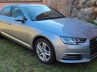 Second-hand Audi A4 218 CP (160 kW) 2016 Argintiu Berlinǎ