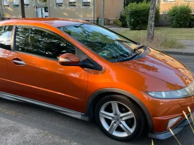 Gebraucht Honda Civic S 140 PS (102 kW) 2008 Orange Limousine