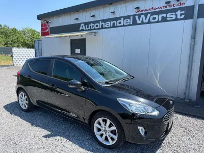 Gebraucht Ford Fiesta 101 PS (74 kW) 2019 Schwarz Kleinwagen