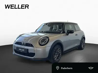 Gebraucht Mini Cooper S Favoured 204 PS (150 kW) 2025 Melting silver iii (silber) Kleinwagen