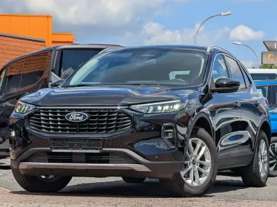 Gebraucht Ford Kuga Titanium 179 PS (131 kW) 2024 Agate black metallic SUV