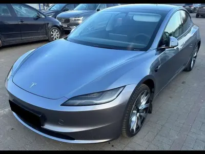 Usata Tesla Model 3 324 kW (441 CV) 2024 Other Berlina