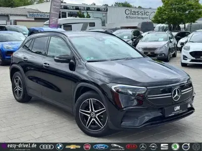 Gebraucht Mercedes EQA250 AMG line 139 kW (190 PS) 2022 Schwarz SUV
