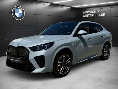 Neu BMW iX2 M Sport 230 kW (313 PS) 2026 Grau SUV