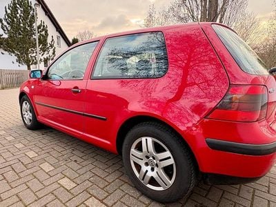Usata VW Golf IV 75 CV (55 kW) 2001 Rosso Utilitaria