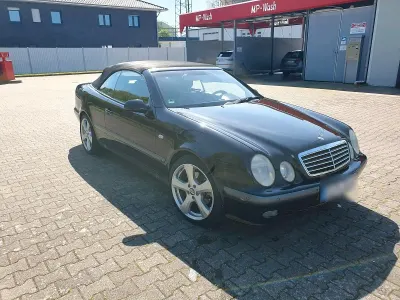 Gebraucht Mercedes CLK320 218 PS (160 kW) 1999 Schwarz Cabrio