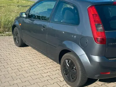 Gebraucht Ford Fiesta 70 PS (51 kW) 2006 Grau Kleinwagen