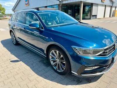 Gebraucht VW Passat R-line 190 PS (139 kW) 2019 Blau Kombi