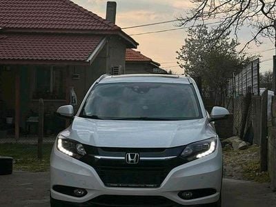 Używany Honda HR-V 120 KM (88 kW) 2015 Biały SUV