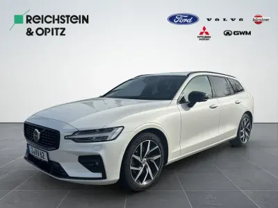 Gebraucht Volvo V60 Ultimate 197 PS (144 kW) 2024 Crystalwhite pearl Kombi