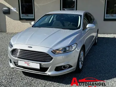 Gebraucht Ford Mondeo Titanium 160 PS (117 kW) 2016 Silber Limousine