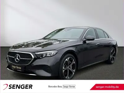 Używany Mercedes E300 Avantgarde 313 KM (230 kW) 2024 Szary Sedan/Limuzyna