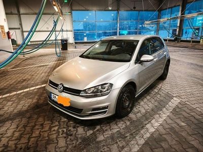 Gebraucht VW Golf VII Comfortline 110 PS (80 kW) 2016 Silber Limousine