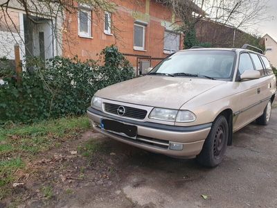 gebraucht Opel Astra Kombi mit Anhänger