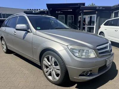 Gebraucht Mercedes C220 Avantgarde 170 PS (125 kW) 2008 Cubanitsilber Kombi