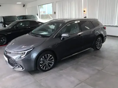 Gebraucht Toyota Corolla Team 98 PS (72 kW) 2024 Grau Kombi